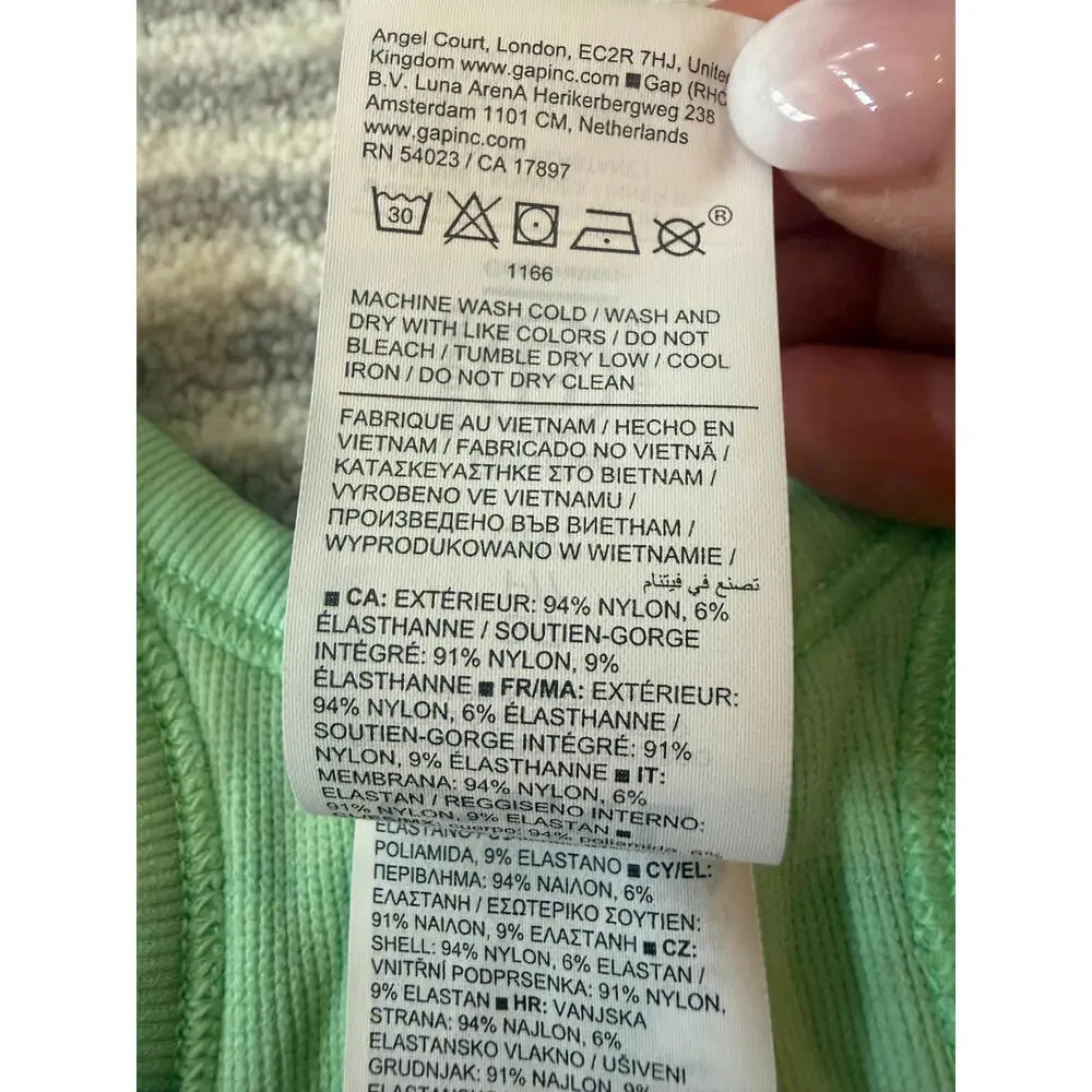 Athleta Girl 